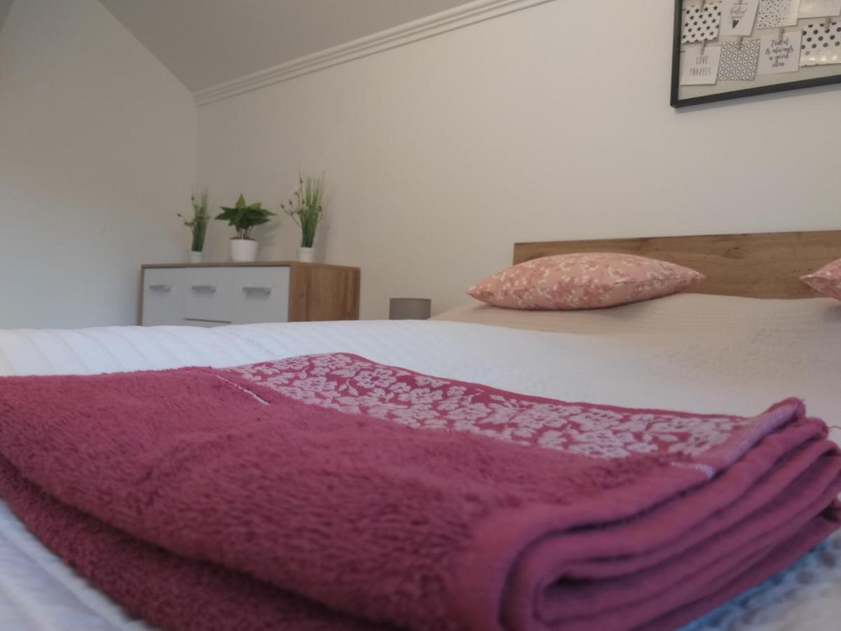 Toelgyerdo Apartman Kismaros Exterior foto